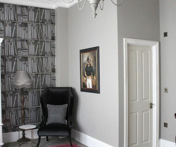 酒店 The One Tun Pub & Rooms