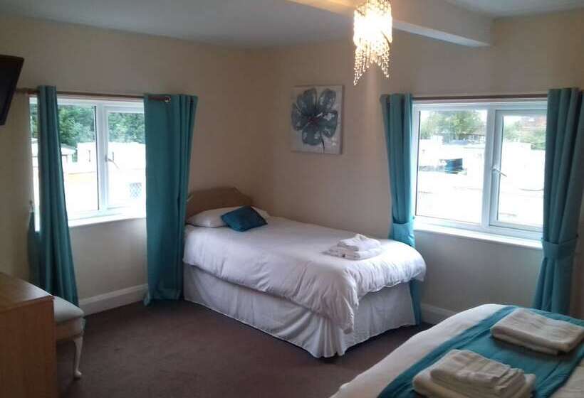 בית מלון כפרי The Railway Inn