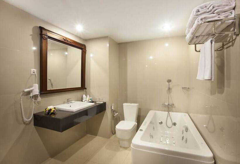 בית מלון כפרי The Rich Jogja