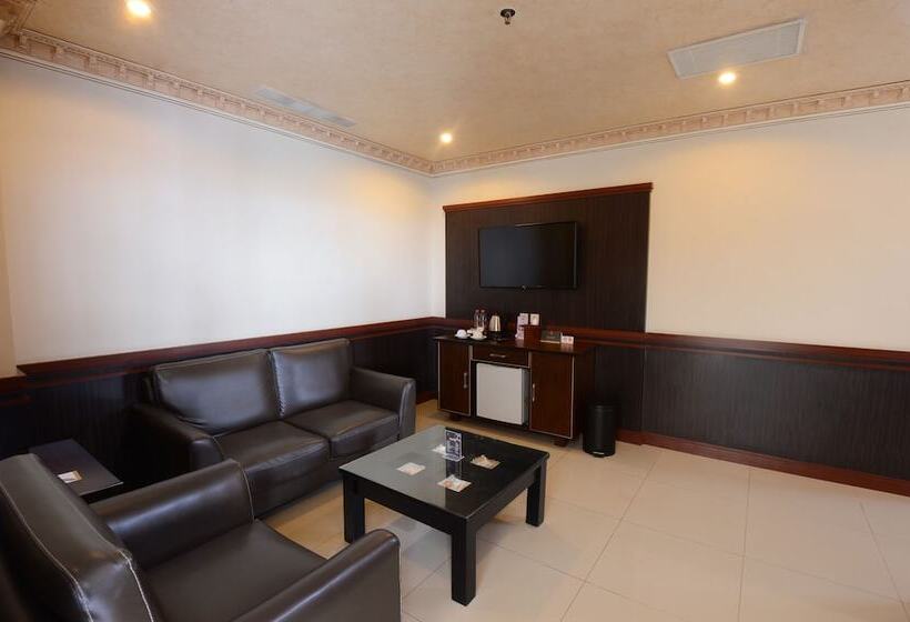 בית מלון כפרי The Rich Jogja