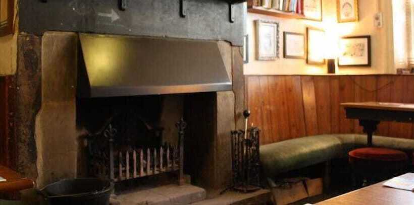 Отель Rooms At The Nook