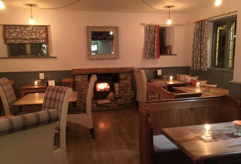酒店 The Tollgate Inn