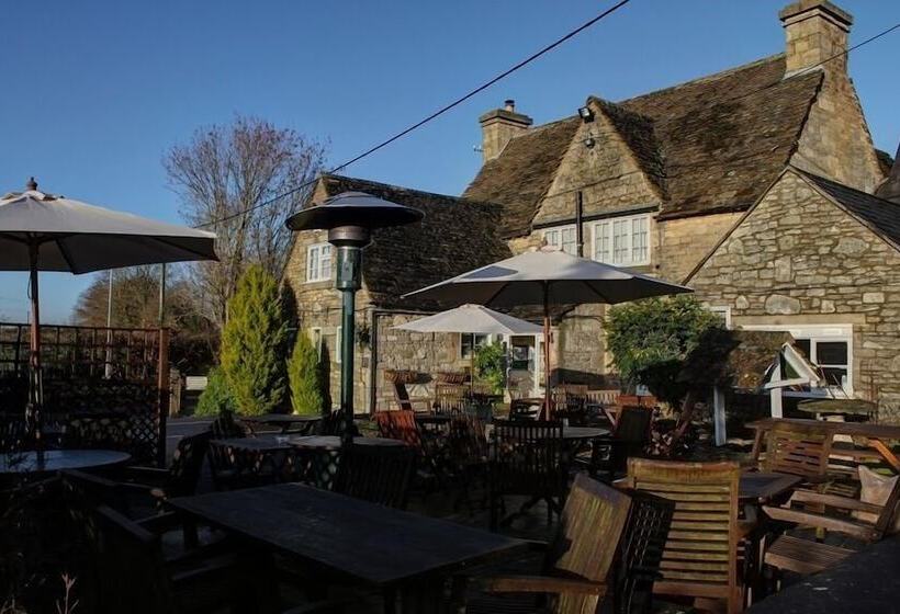 فندق The Tollgate Inn