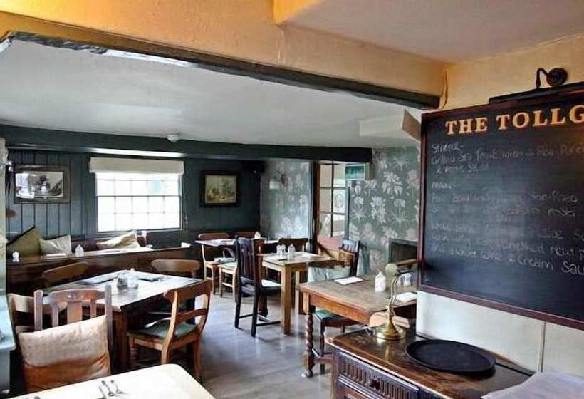 酒店 The Tollgate Inn