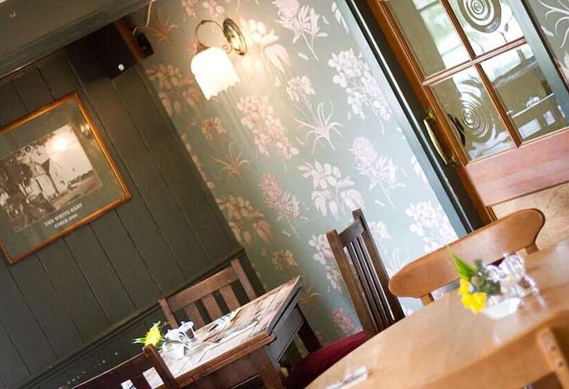 فندق The Tollgate Inn