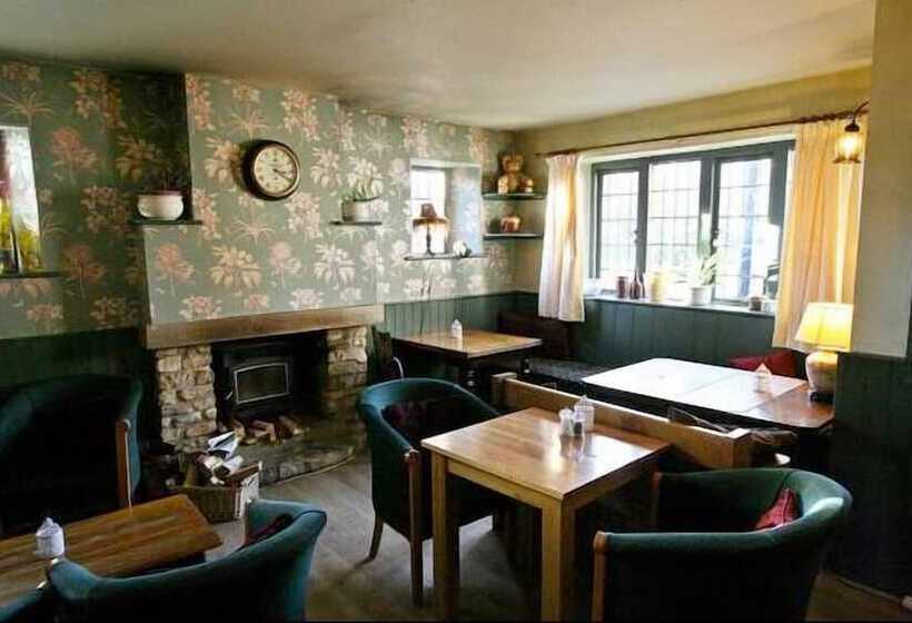 فندق The Tollgate Inn