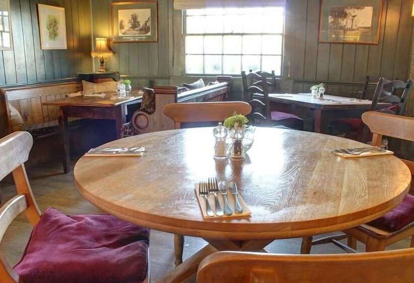 فندق The Tollgate Inn