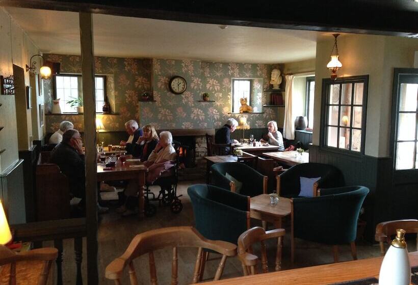 فندق The Tollgate Inn