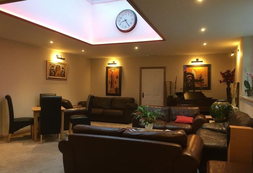 בית מלון כפרי The Waterwheel