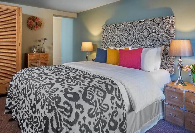 酒店 The White Hart At Lydgate