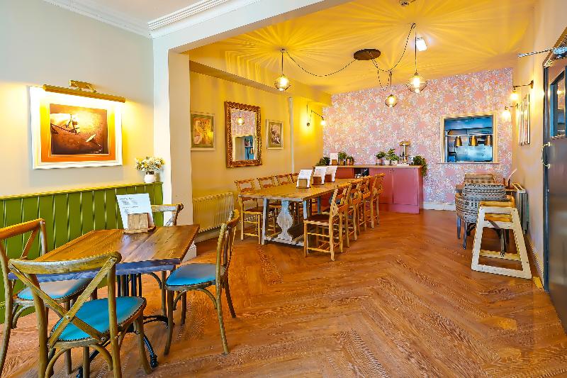 Отель The White Horse