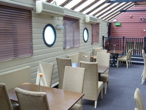 Отель The Windsor Trooper Pub & Inn