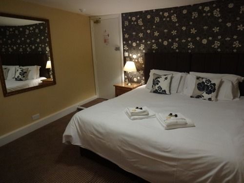 Отель The Windsor Trooper Pub & Inn