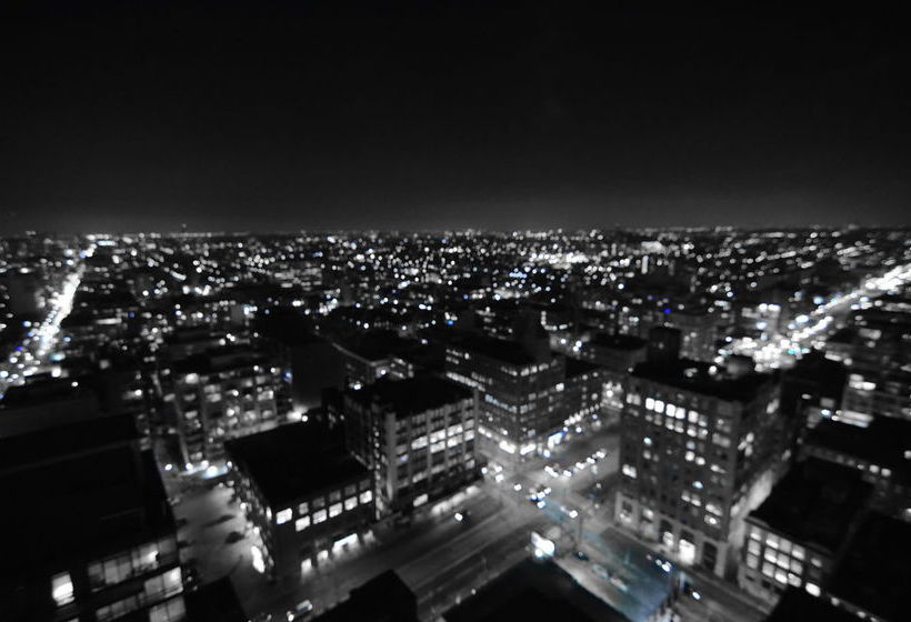 فندق Toronto Escape - The Diamond Suite