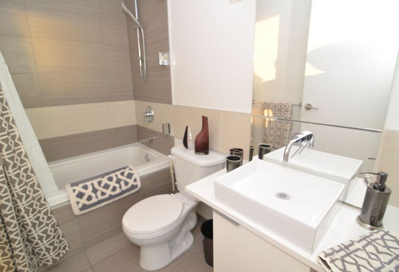 فندق Toronto Escape - The Diamond Suite