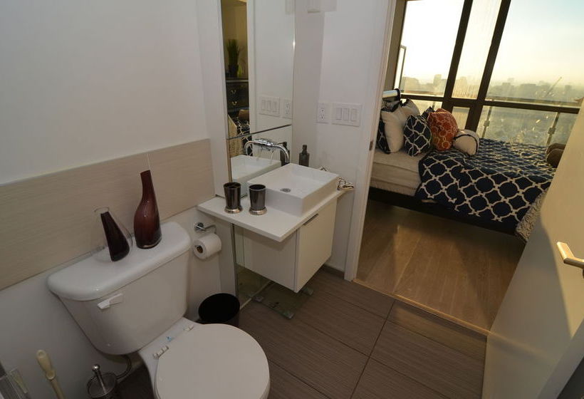 فندق Toronto Escape - The Diamond Suite