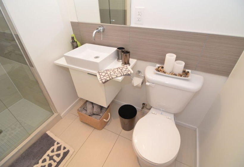 فندق Toronto Escape - The Diamond Suite