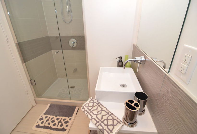 فندق Toronto Escape - The Diamond Suite