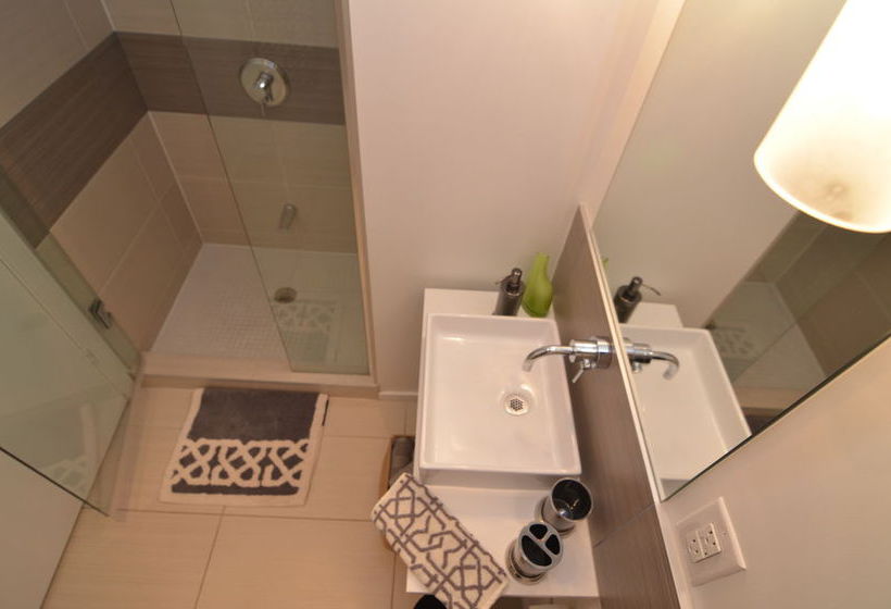 فندق Toronto Escape - The Diamond Suite