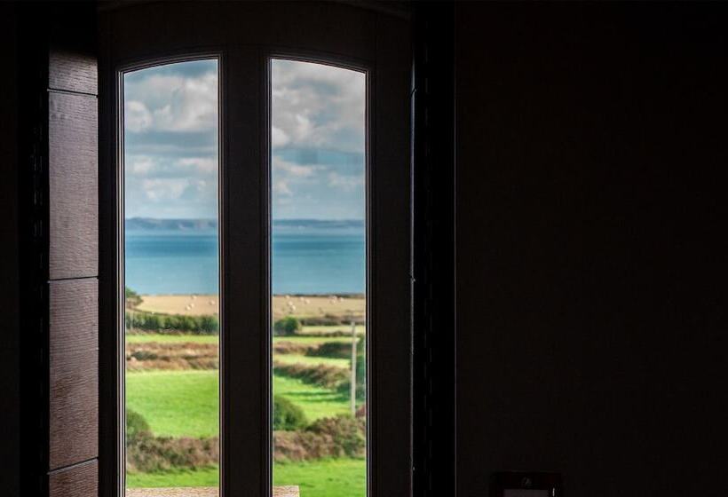 Отель Twr Y Felin