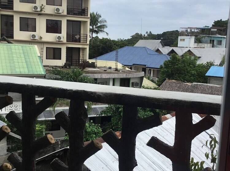 فندق Villa Romero De Boracay