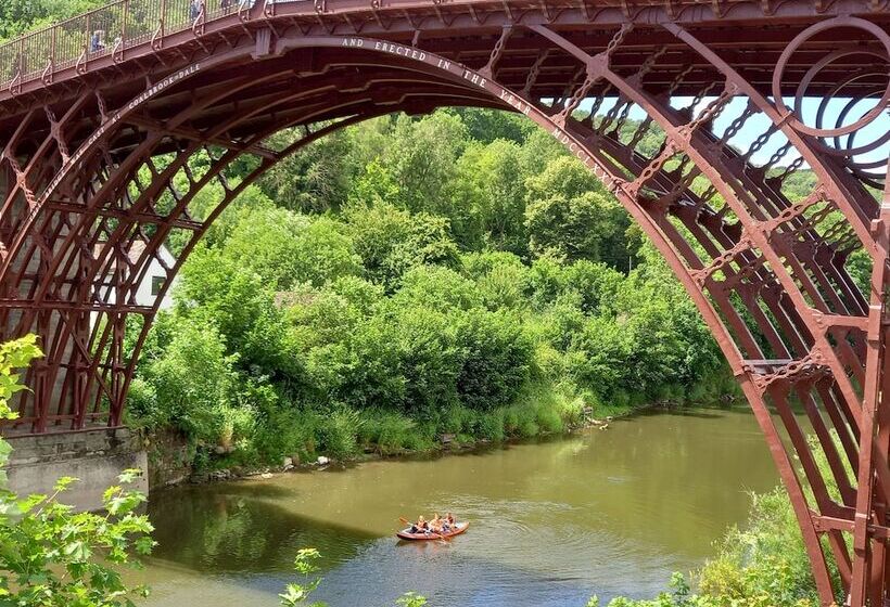 Ironbridge View Townhouse
