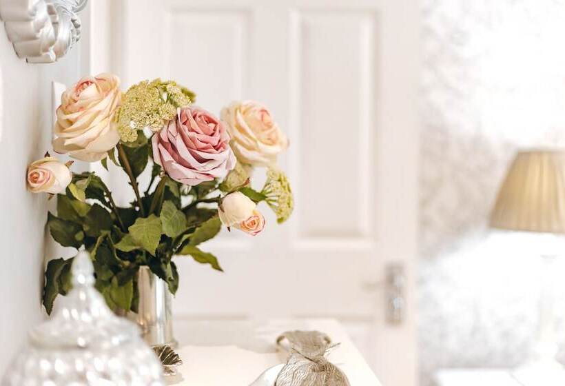 Ironbridge View Townhouse