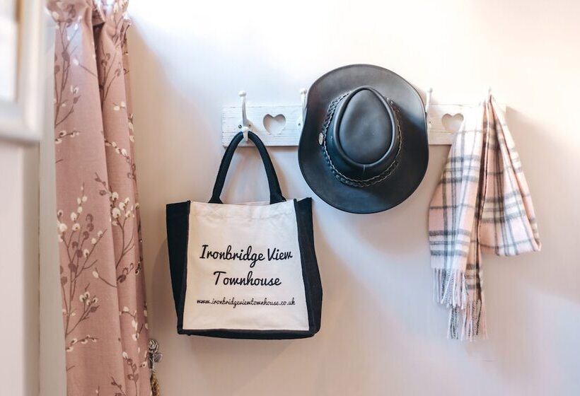 Ironbridge View Townhouse