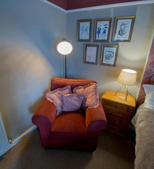 Lea House Bed And Breakfast