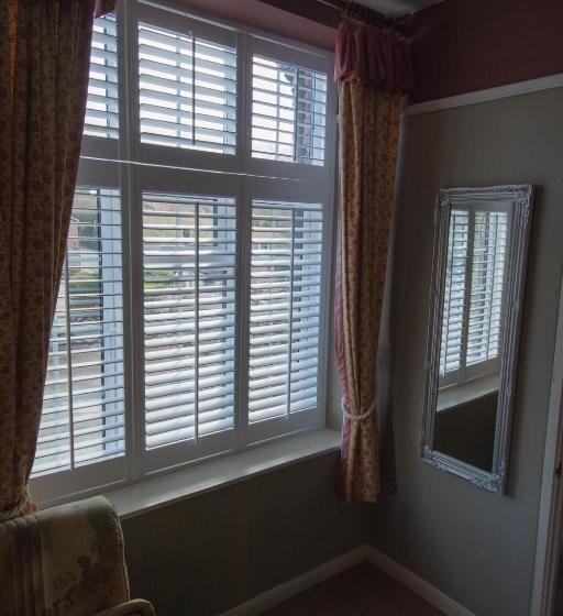 Lea House Bed And Breakfast