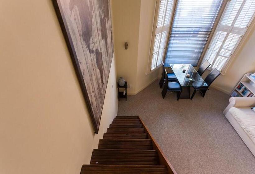 Modern 1 Bed Flat In Knightsbridge