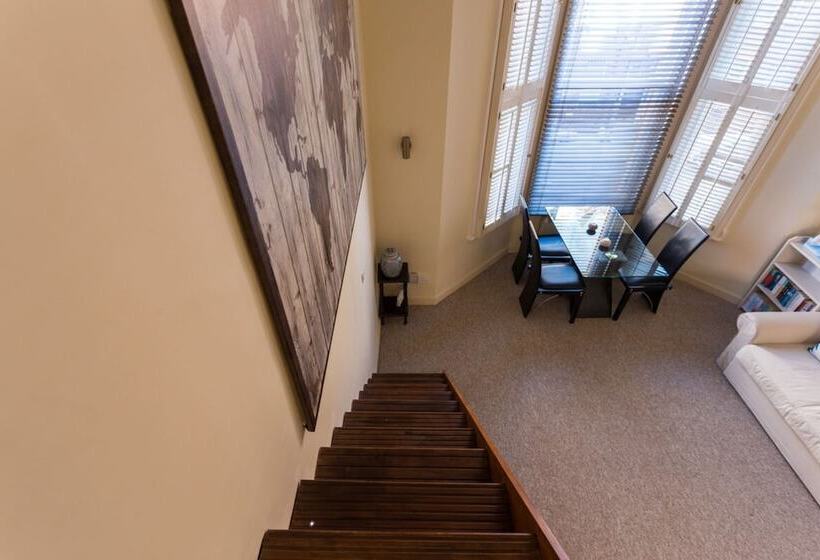 Modern 1 Bed Flat In Knightsbridge