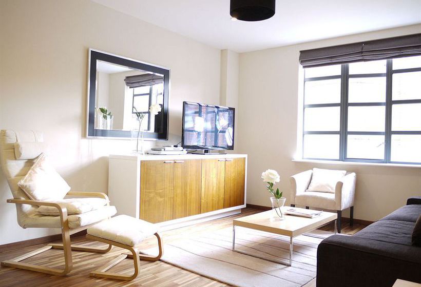 Olive Níké Apartments