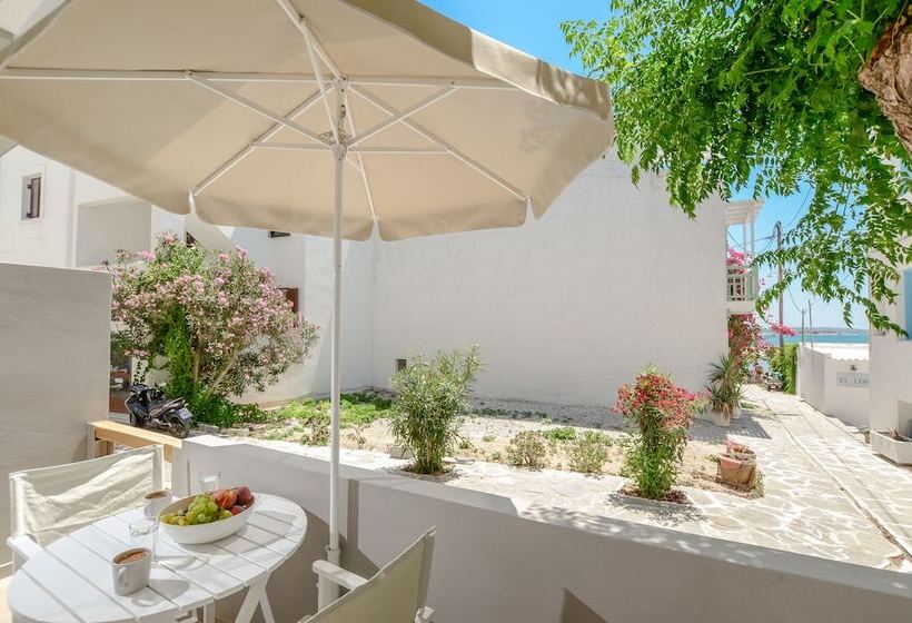 Panormos Hotel And Studios