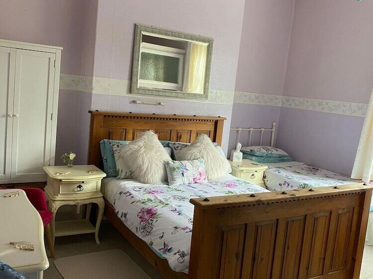 بنسيون Albemarle