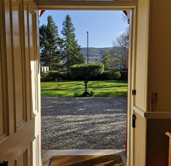 פנסיון Annslea Guest House