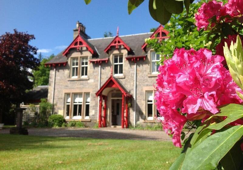 פנסיון Annslea Guest House