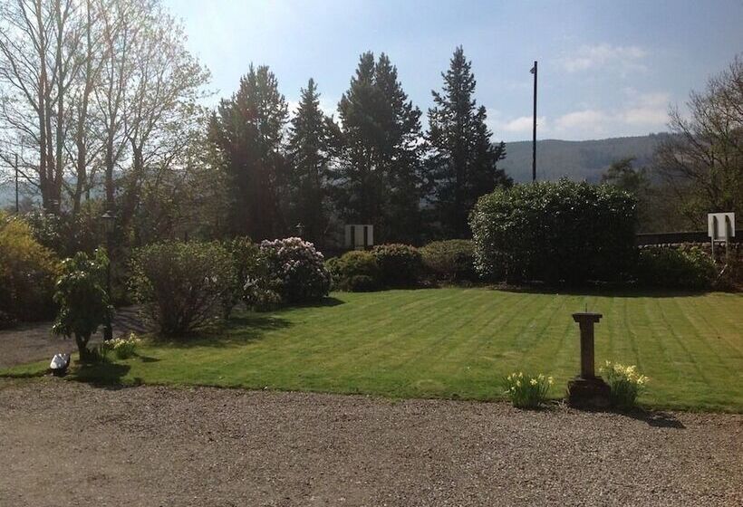 פנסיון Annslea Guest House