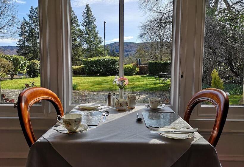 פנסיון Annslea Guest House