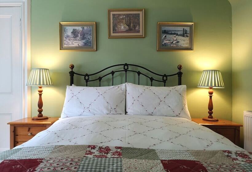 بنسيون Annslea Guest House