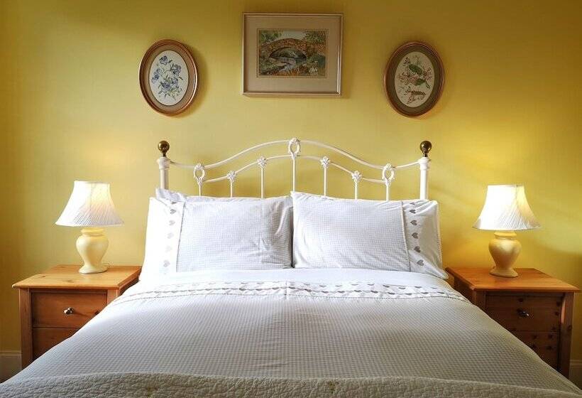 פנסיון Annslea Guest House