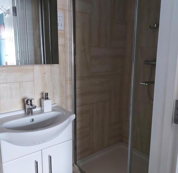 ペンション Apple House Wembley