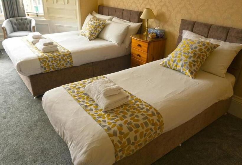 פנסיון Arrandale Guest House