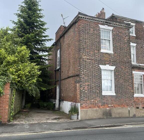 بنسيون Beverley Budget Inn