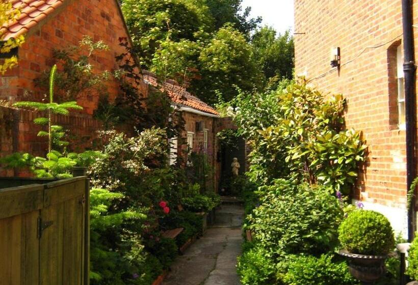 بنسيون Beverley Budget Inn