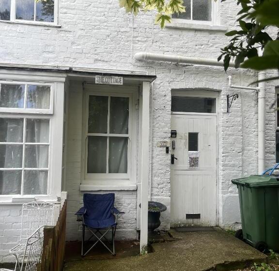 بنسيون Beverley Budget Inn