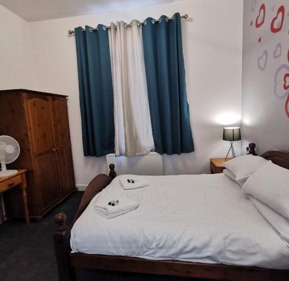 بنسيون Cavendish House