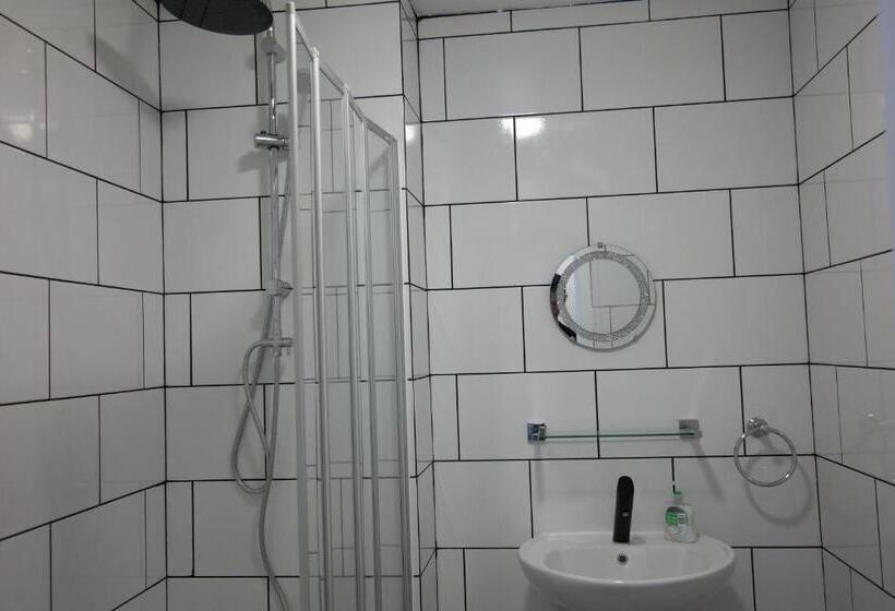 بنسيون Cavendish House