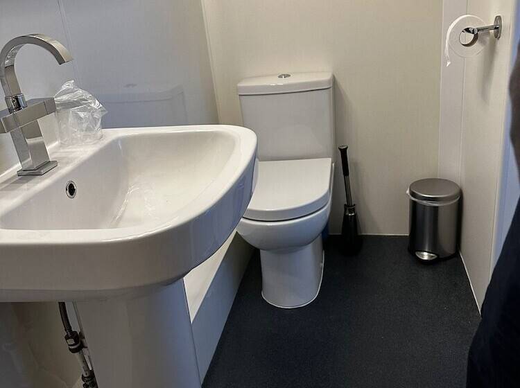 ペンション Headlands  Room Only Accommodation