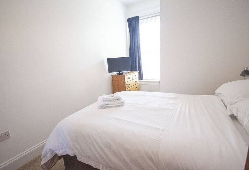 פנסיון Headlands  Room Only Accommodation